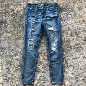 American Eagle ripped jeggings